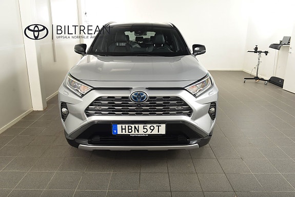 Toyota RAV4 5 of 19