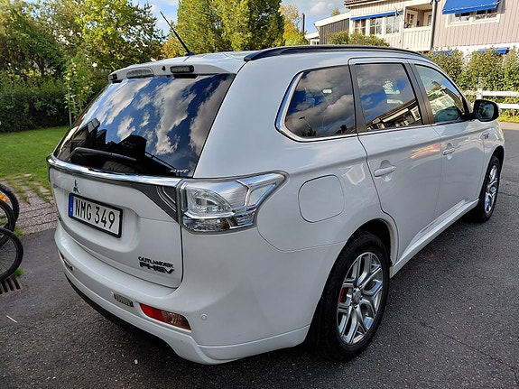 Mitsubishi Outlander 4 of 18