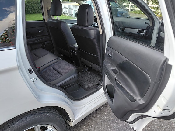 Mitsubishi Outlander 6 of 18
