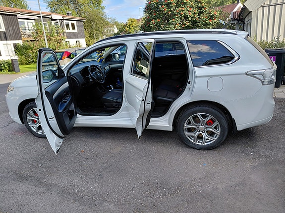 Mitsubishi Outlander 13 of 18
