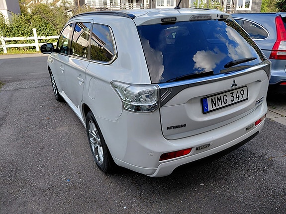 Mitsubishi Outlander 3 of 18