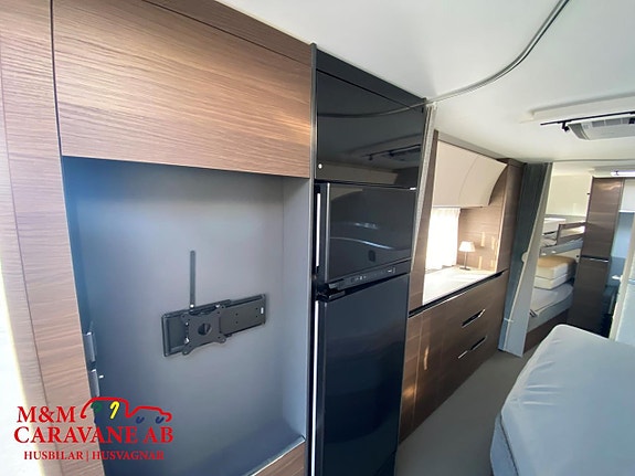 Adria ALPINA 763 UK Barnkammare / AC / Solcell / Mover 4 of 8