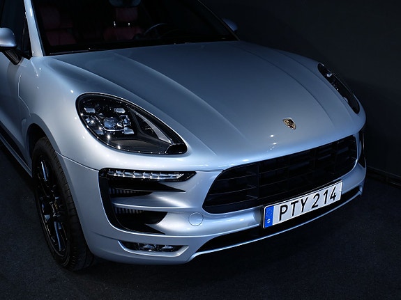 Porsche Macan GTS 5 of 13