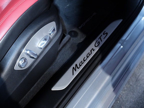Porsche Macan GTS 7 of 13