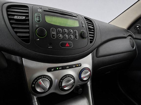 Hyundai i10 15 of 22