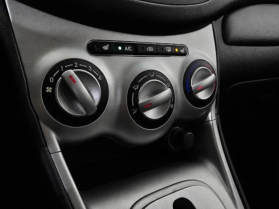Hyundai i10 17 of 22