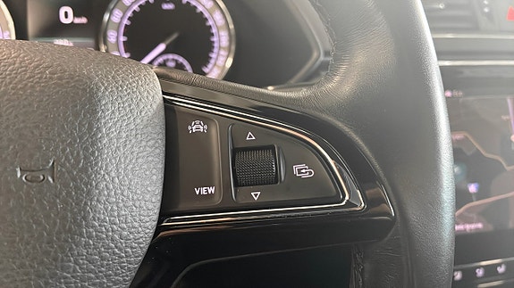 Skoda Superb 17 of 22