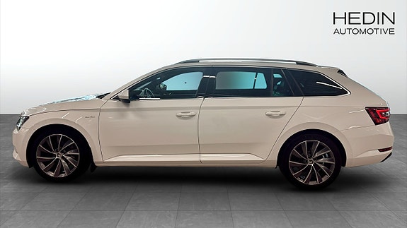 Skoda Superb 6 of 22