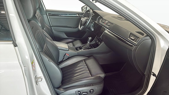 Skoda Superb 3 of 22