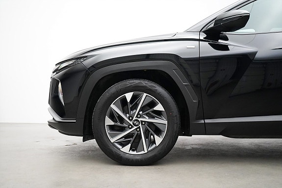 Hyundai Tucson 2 of 24