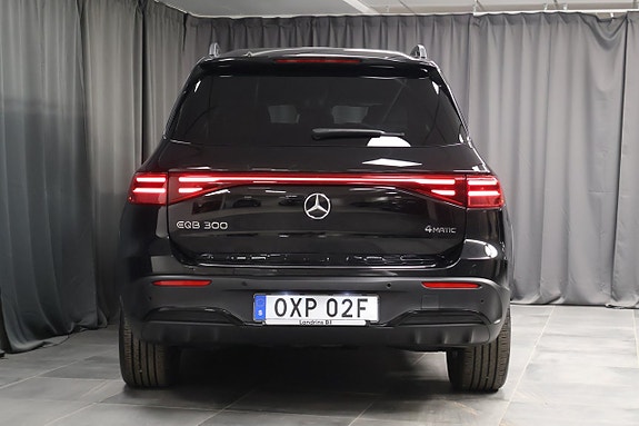 Mercedes-Benz EQB300 4 of 29