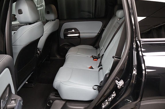 Mercedes-Benz EQB300 12 of 29