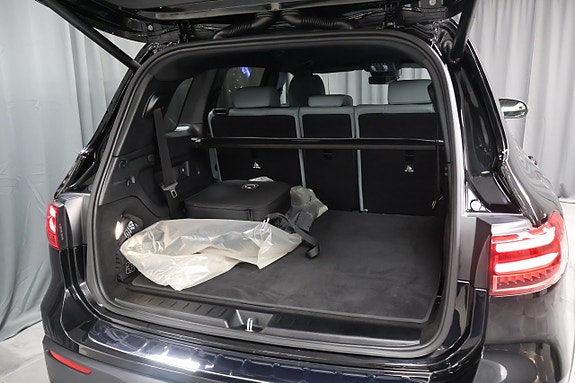 Mercedes-Benz EQB300 16 of 29