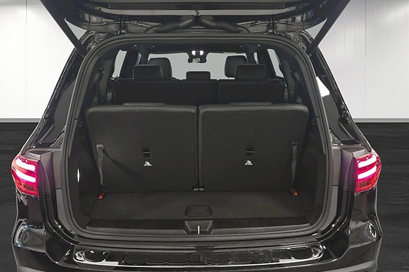 Mercedes-Benz EQB250+ 13 of 14