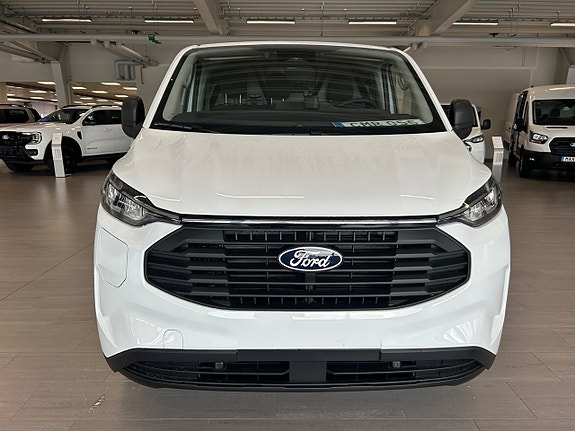Ford Transit Custom 3 of 13