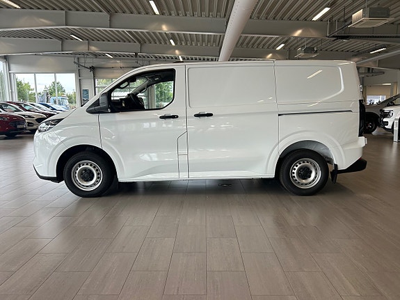 Ford Transit Custom 5 of 13