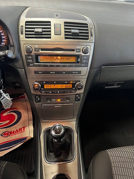Toyota Avensis 14 of 15