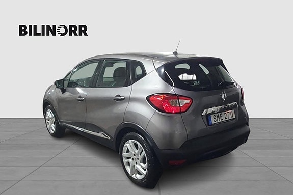 Renault Captur 3 of 22