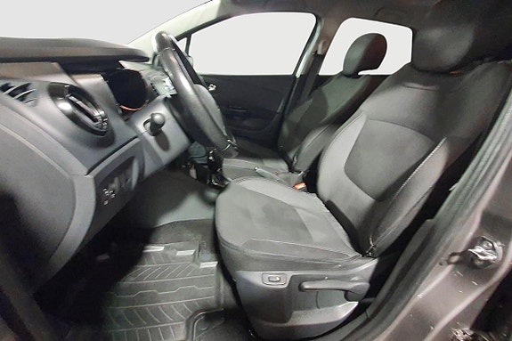 Renault Captur 19 of 22