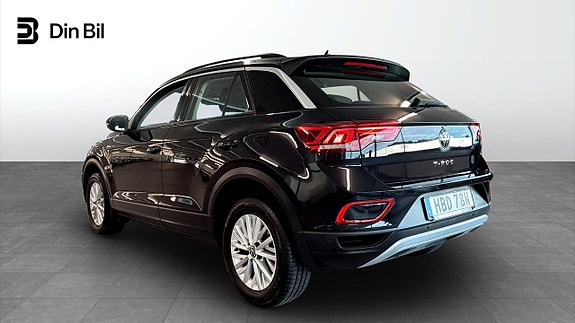 Volkswagen T-Roc 3 of 12