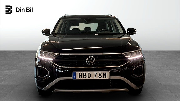 Volkswagen T-Roc 4 of 12