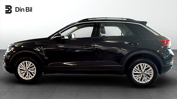 Volkswagen T-Roc 2 of 12
