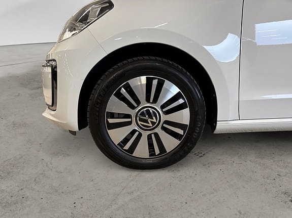 Volkswagen e-Up! 4 of 8