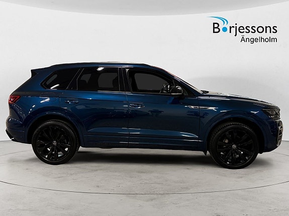 Volkswagen Touareg 2 of 15
