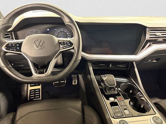 Volkswagen Touareg 9 of 15
