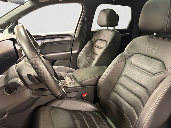 Volkswagen Touareg 7 of 15