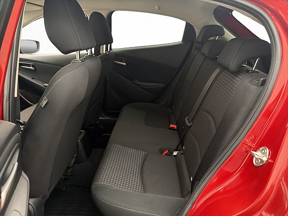 Mazda 2 15 of 27