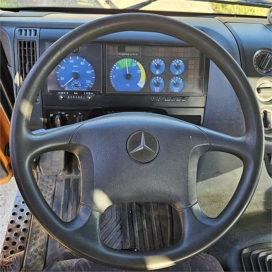 Mercedes Atego 1928 - 7,9 meter Fassi kran / crane - Manumat 18 of 30