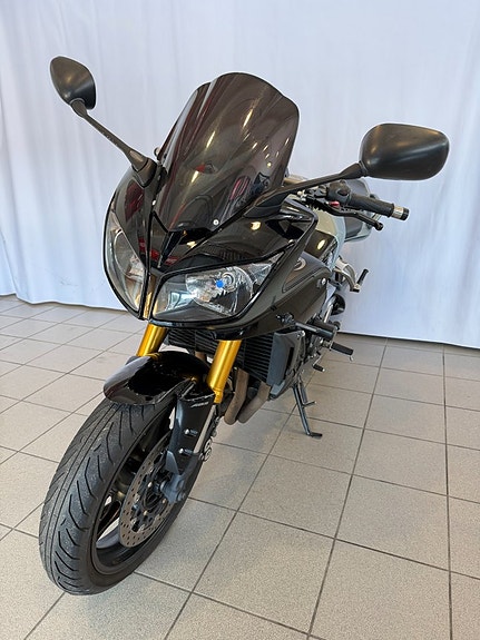Yamaha FZ1-SA Fazer 7 of 10