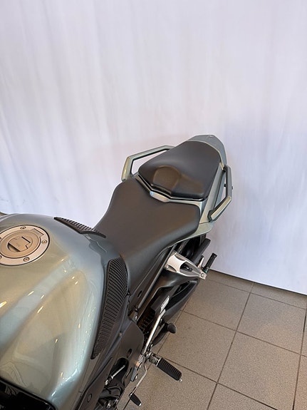 Yamaha FZ1-SA Fazer 10 of 10