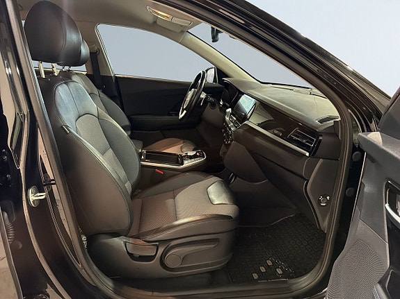 Kia Niro 10 of 24