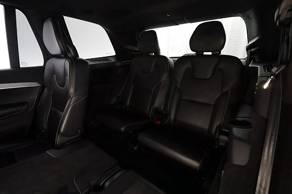 Volvo XC90 12 of 29
