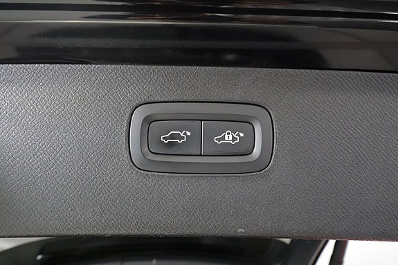Volvo XC90 29 of 29