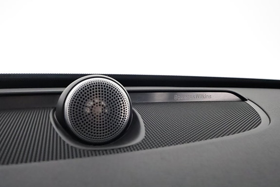 Volvo XC90 26 of 29