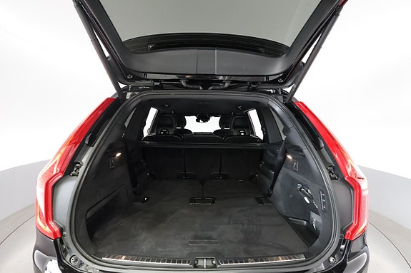 Volvo XC90 28 of 29