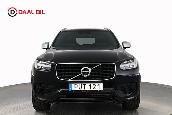 Volvo XC90 2 of 29