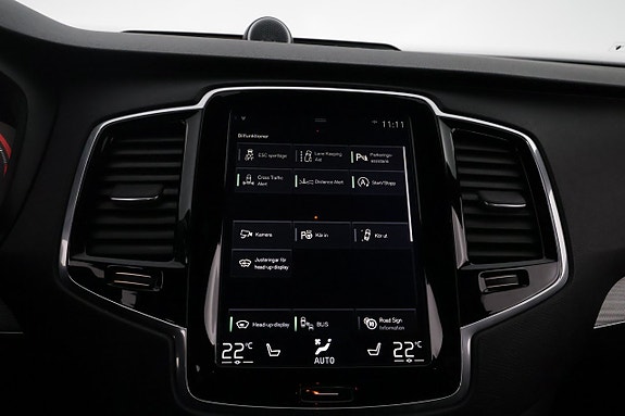 Volvo XC90 18 of 29