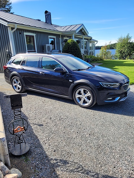 Opel Insignia 3 of 9