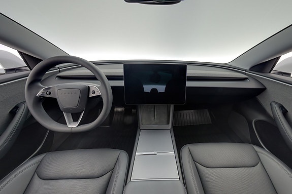 Tesla Model 3 13 of 27