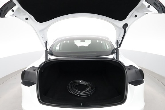 Tesla Model 3 26 of 27