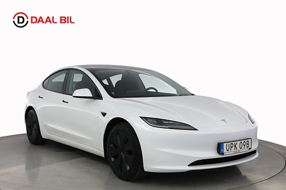Tesla Model 3 3 of 27