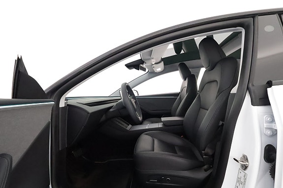 Tesla Model 3 10 of 27