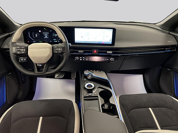 Kia EV6 7 of 25