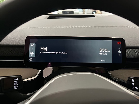 Volvo EX90 11 of 14