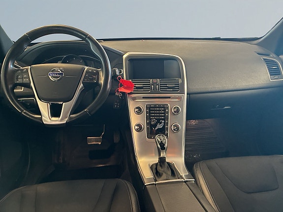 Volvo XC60 9 of 18