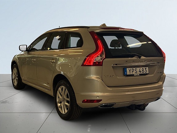 Volvo XC60 5 of 18